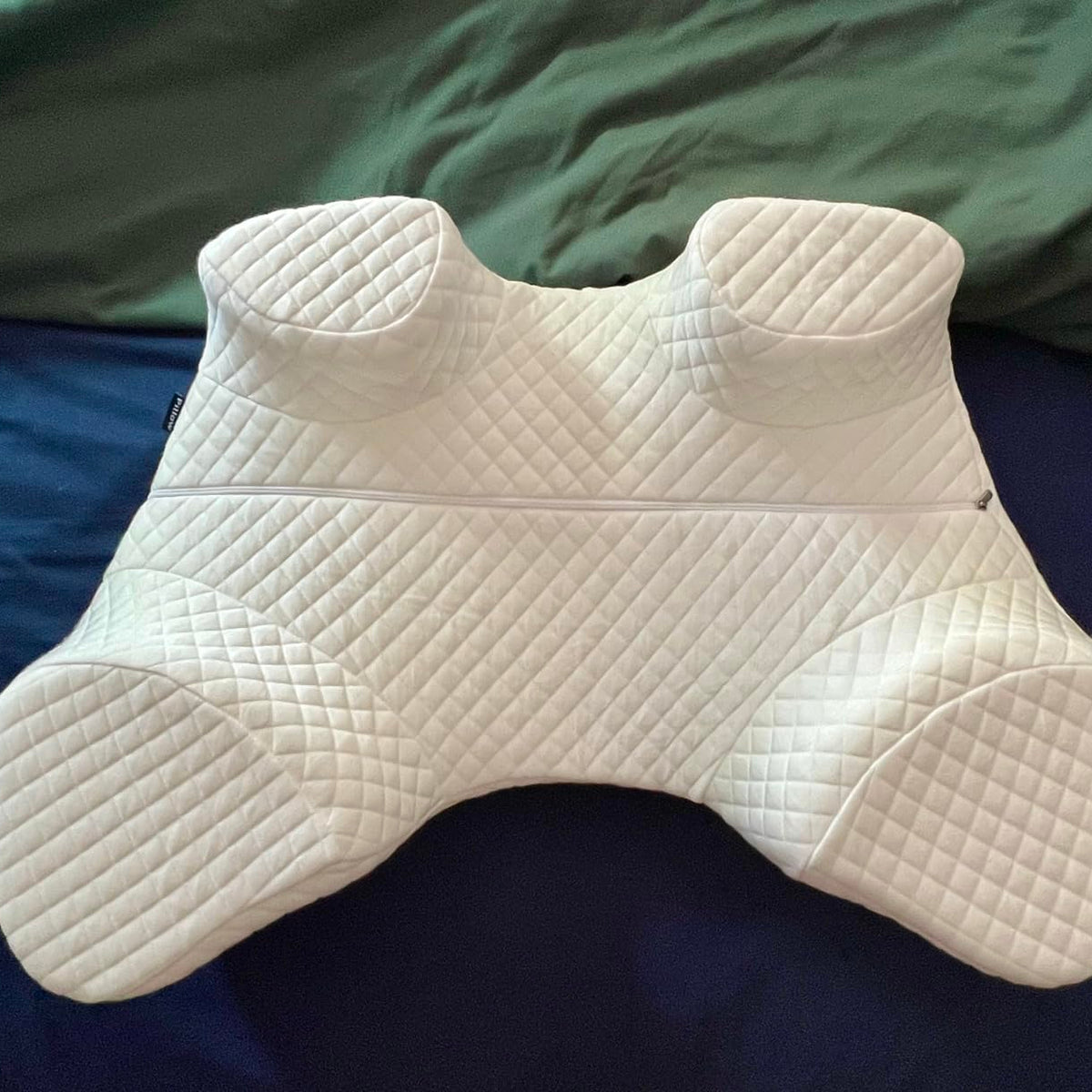 Nester DreamPillow close-up, side cutout